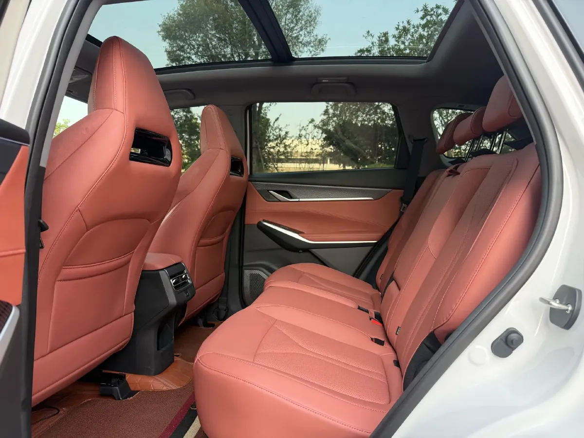 2025 ChangAn CS75 Plus 1.5T 188HP L4 8AT,autocango,china used car exporter,china ev exporter,chinese used car exporter,chinese used ev exporter