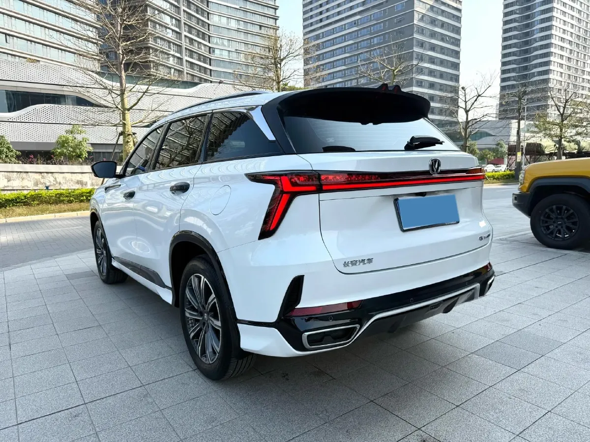 2025 ChangAn CS75 Plus 1.5T 188HP L4 8AT,autocango,china used car exporter,china ev exporter,chinese used car exporter,chinese used ev exporter