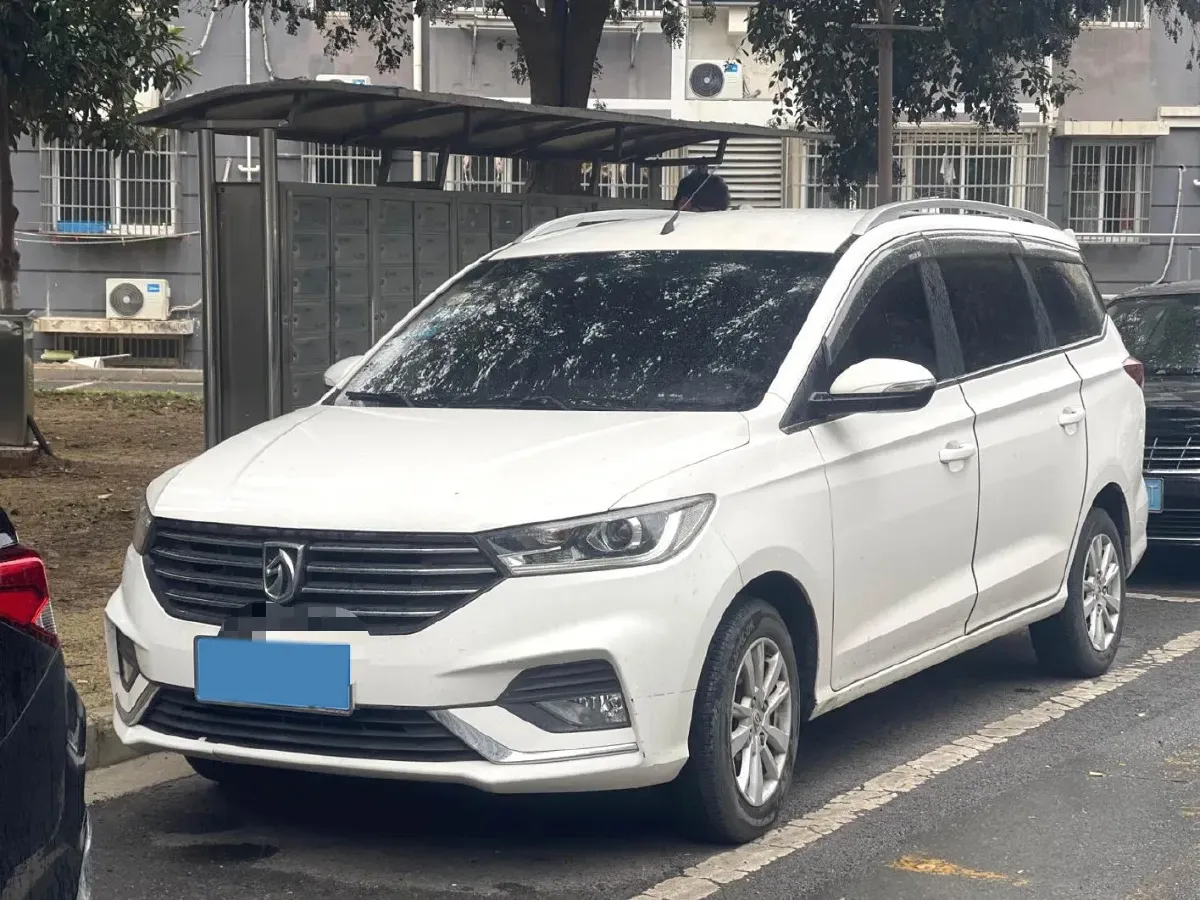 2018 BaoJun 360 1.5L 112HP L4 6MT,autocango,china used car exporter,china ev exporter,chinese used car exporter,chinese used ev exporter