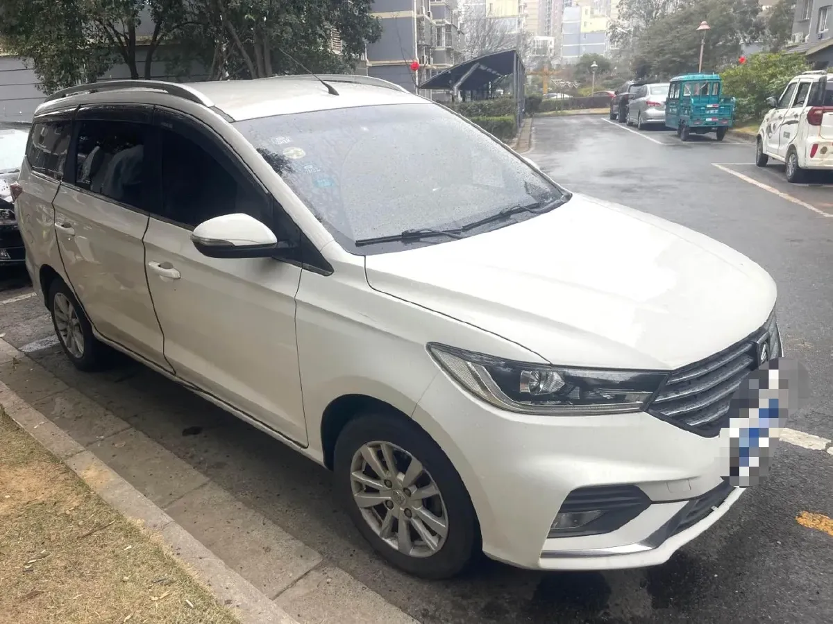 2018 BaoJun 360 1.5L 112HP L4 6MT,autocango,china used car exporter,china ev exporter,chinese used car exporter,chinese used ev exporter