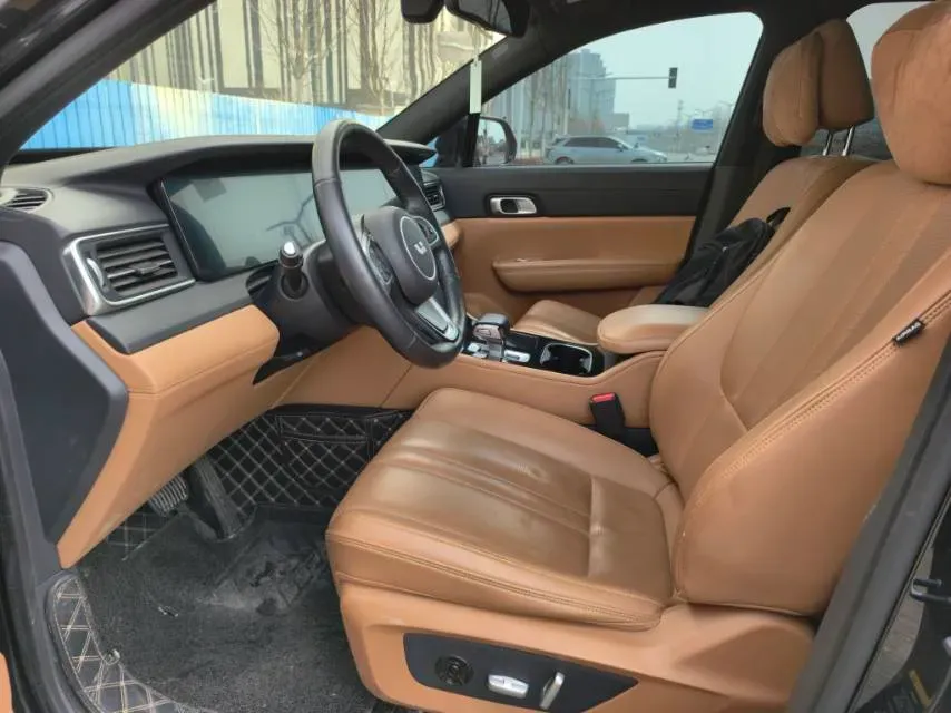 2020 Li ONE Range Extended 131HP REEV 40.5KWH,autocango,china used car exporter,china ev exporter,chinese used car exporter,chinese used ev exporter