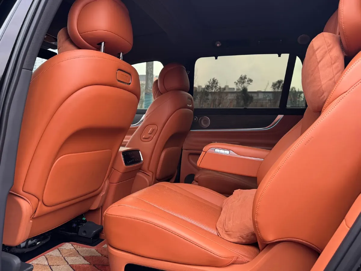 2024 AITO AITO M9 1.5T 152HP L4 REEV 42KWH,autocango,china used car exporter,china ev exporter,chinese used car exporter,chinese used ev exporter