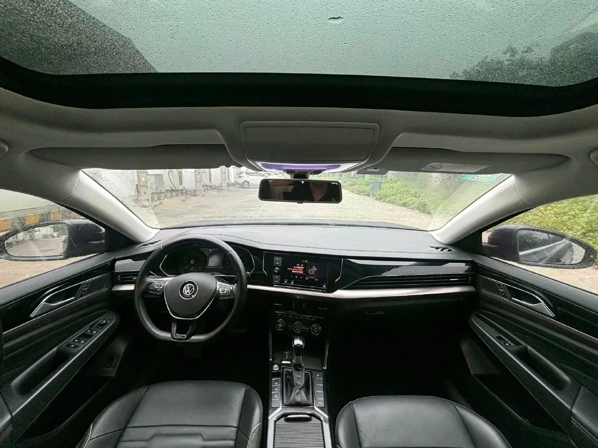 2020 Volkswagen Passat 2.0T 186HP L4 7DCT,autocango,china used car exporter,china ev exporter,chinese used car exporter,chinese used ev exporter