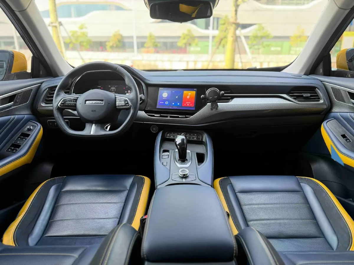 2020 ChangAn CS75 Plus 2.0T 233HP L4 8AT,autocango,china used car exporter,china ev exporter,chinese used car exporter,chinese used ev exporter