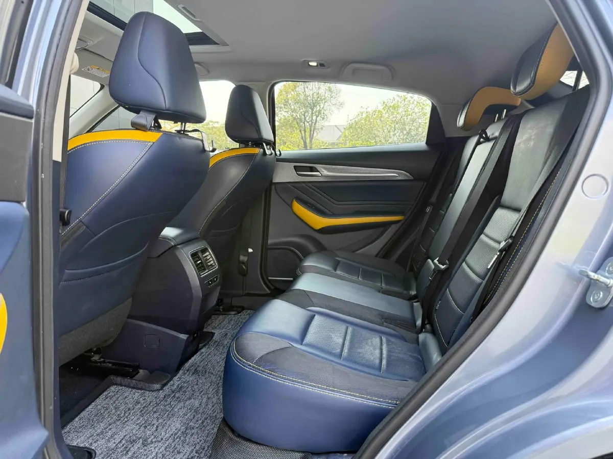 2020 ChangAn CS75 Plus 2.0T 233HP L4 8AT,autocango,china used car exporter,china ev exporter,chinese used car exporter,chinese used ev exporter