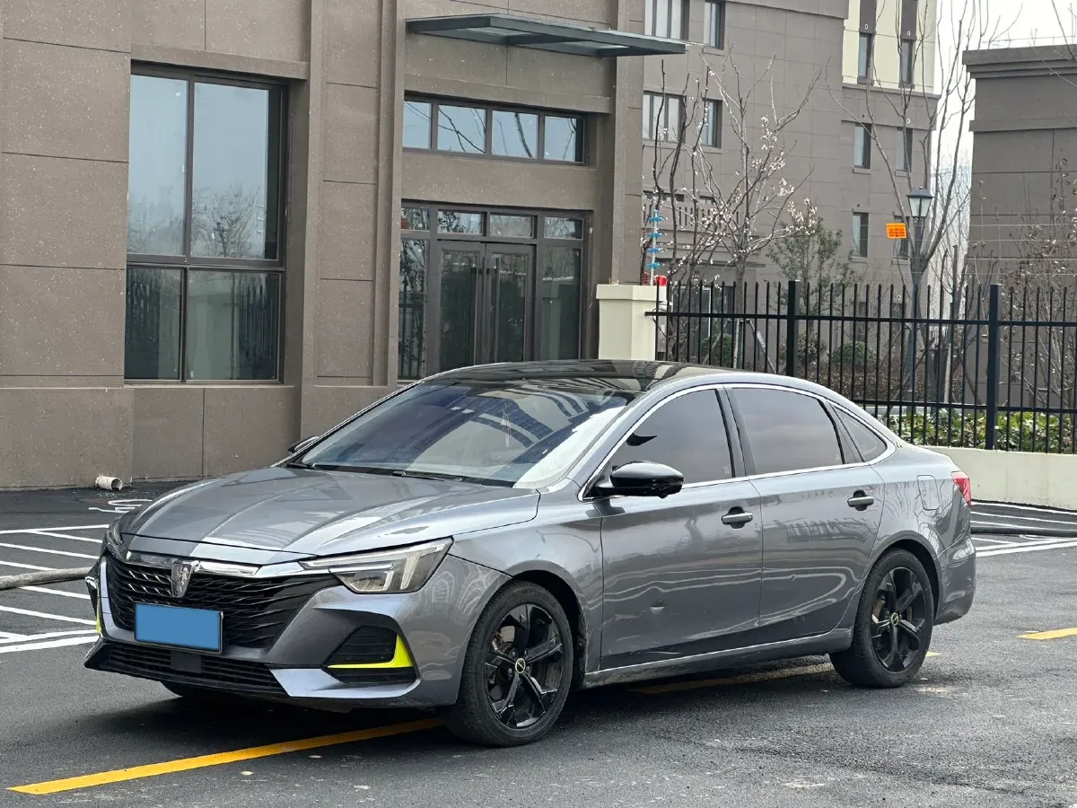 2020 Roewe i6 MAX 1.5T 173HP L4 7DCT,autocango,china used car exporter,china ev exporter,chinese used car exporter,chinese used ev exporter