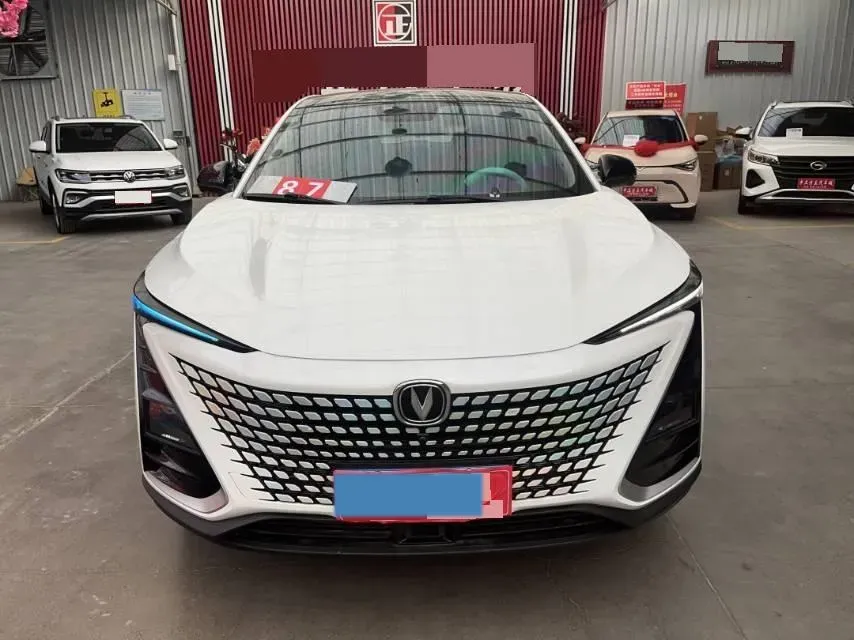 2020 ChangAn UNI-T 1.5T 180HP L4 7DCT,autocango,china used car exporter,china ev exporter,chinese used car exporter,chinese used ev exporter