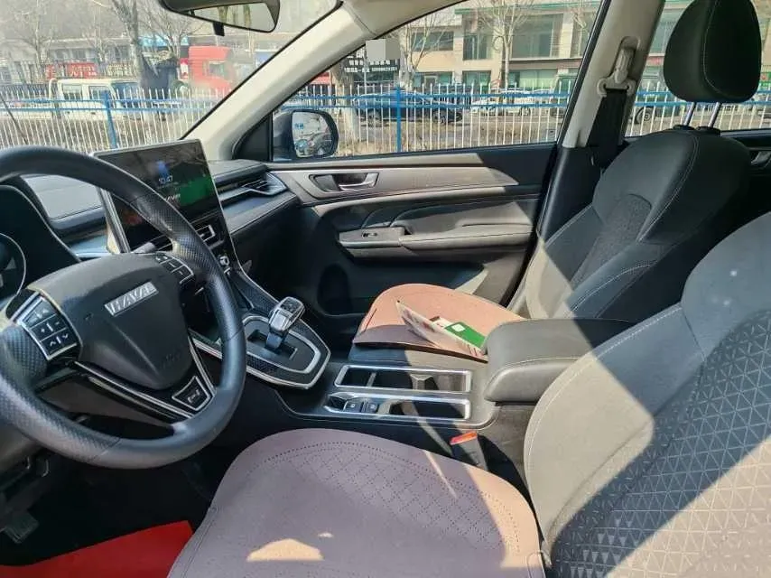 2021 Haval M6 1.5T 150HP L4 7DCT,autocango,china used car exporter,china ev exporter,chinese used car exporter,chinese used ev exporter