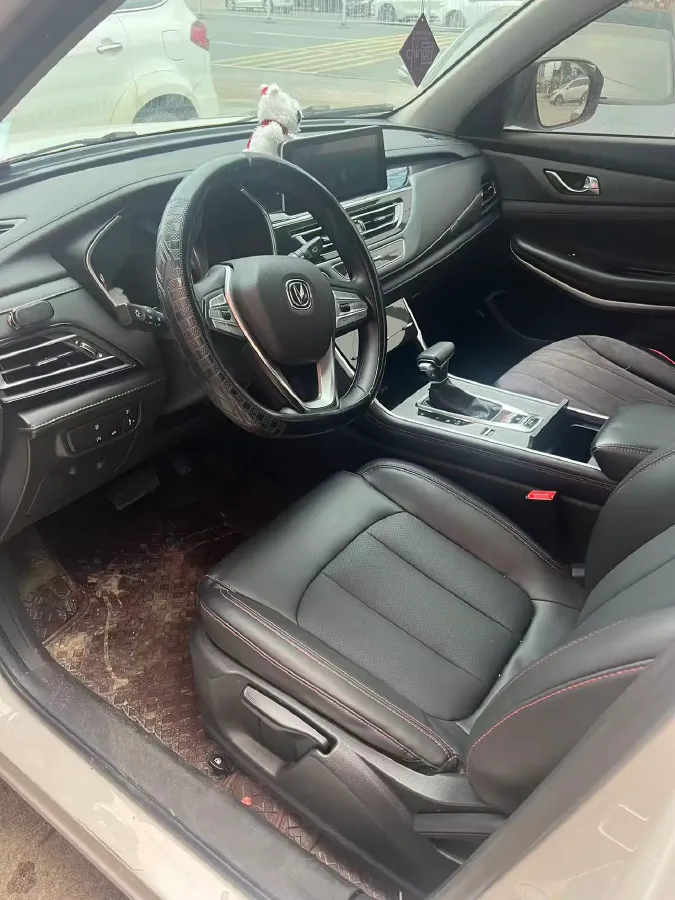 2022 ChangAn CS75 1.5T 180HP L4 7DCT,autocango,china used car exporter,china ev exporter,chinese used car exporter,chinese used ev exporter