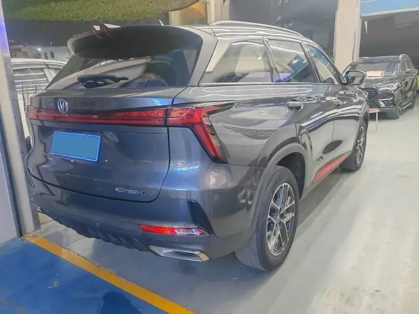 2022 ChangAn CS75 Plus 1.5T 188HP L4 8AT,autocango,china used car exporter,china ev exporter,chinese used car exporter,chinese used ev exporter
