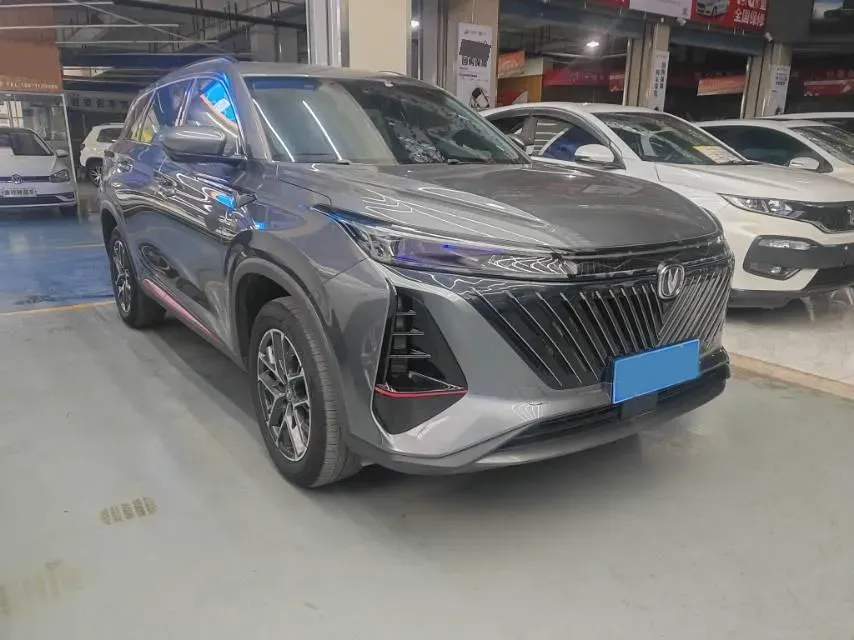 2022 ChangAn CS75 Plus 1.5T 188HP L4 8AT,autocango,china used car exporter,china ev exporter,chinese used car exporter,chinese used ev exporter