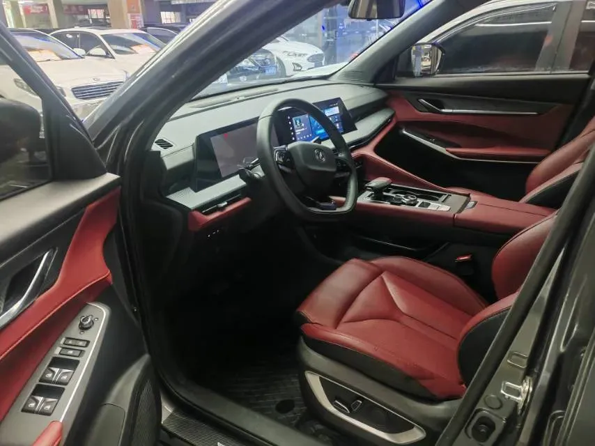 2022 ChangAn CS75 Plus 1.5T 188HP L4 8AT,autocango,china used car exporter,china ev exporter,chinese used car exporter,chinese used ev exporter