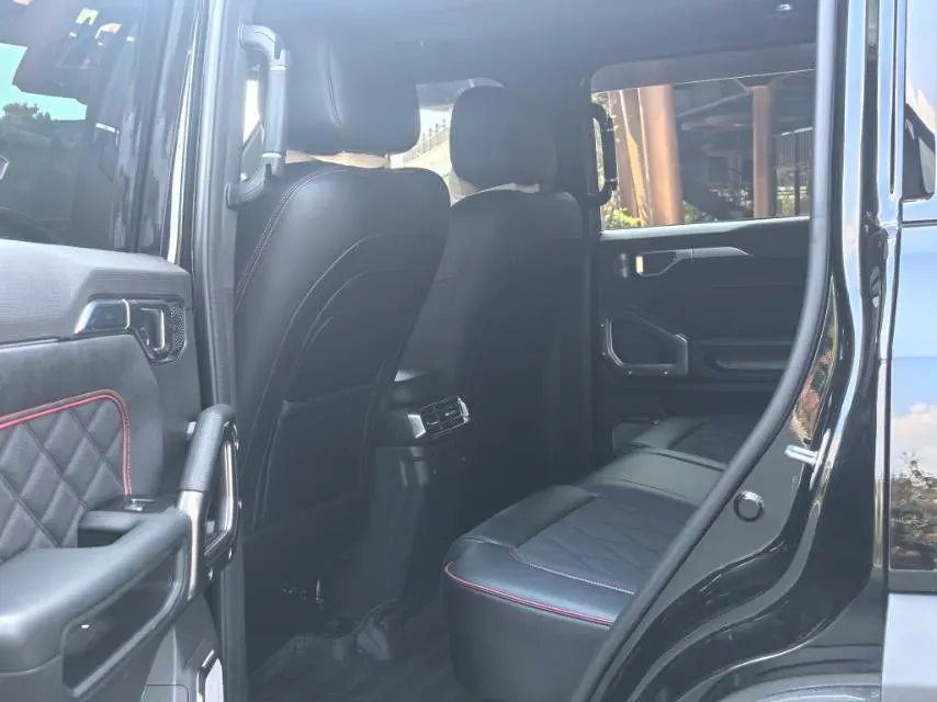 2026 Jetour Traveller 1.5T 184HP L4 7DCT,autocango,china used car exporter,china ev exporter,chinese used car exporter,chinese used ev exporter