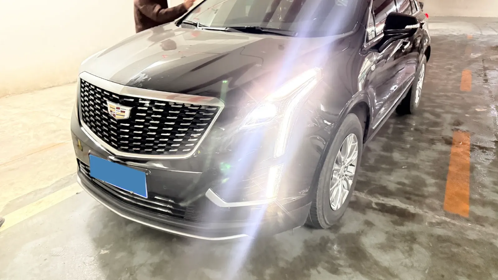2022 Cadillac XT5 2.0T 237HP L4 9AT,autocango,china used car exporter,china ev exporter,chinese used car exporter,chinese used ev exporter
