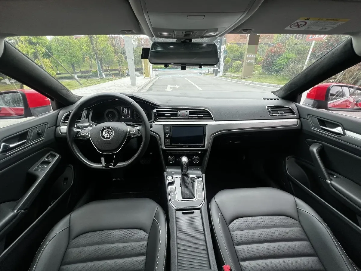 2019 Volkswagen Passat 1.4T 150HP L4 7DCT,autocango,china used car exporter,china ev exporter,chinese used car exporter,chinese used ev exporter