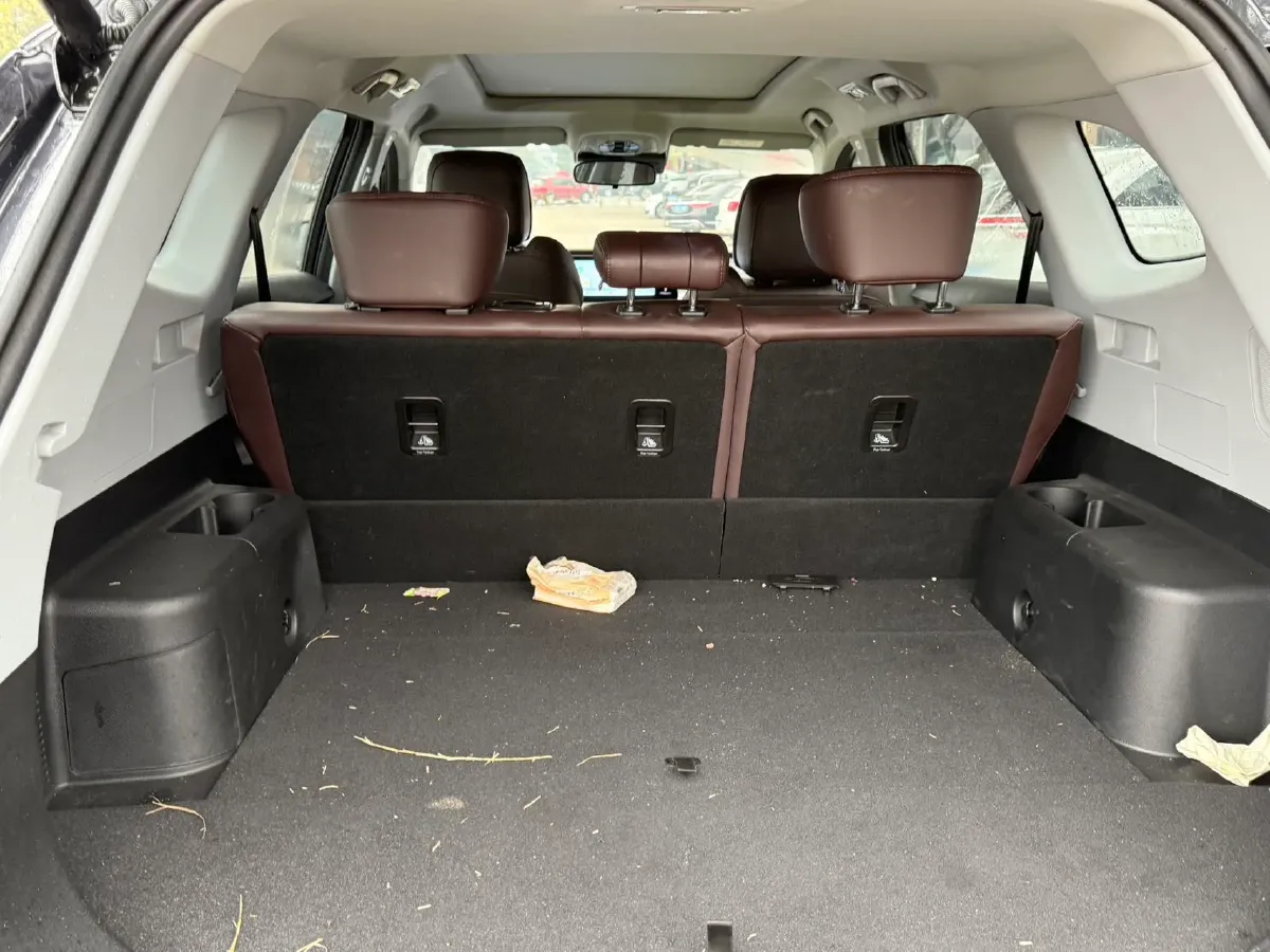 2024 Chery Tiggo 8 Plus 2.0T 254HP L4 7DCT,autocango,china used car exporter,china ev exporter,chinese used car exporter,chinese used ev exporter