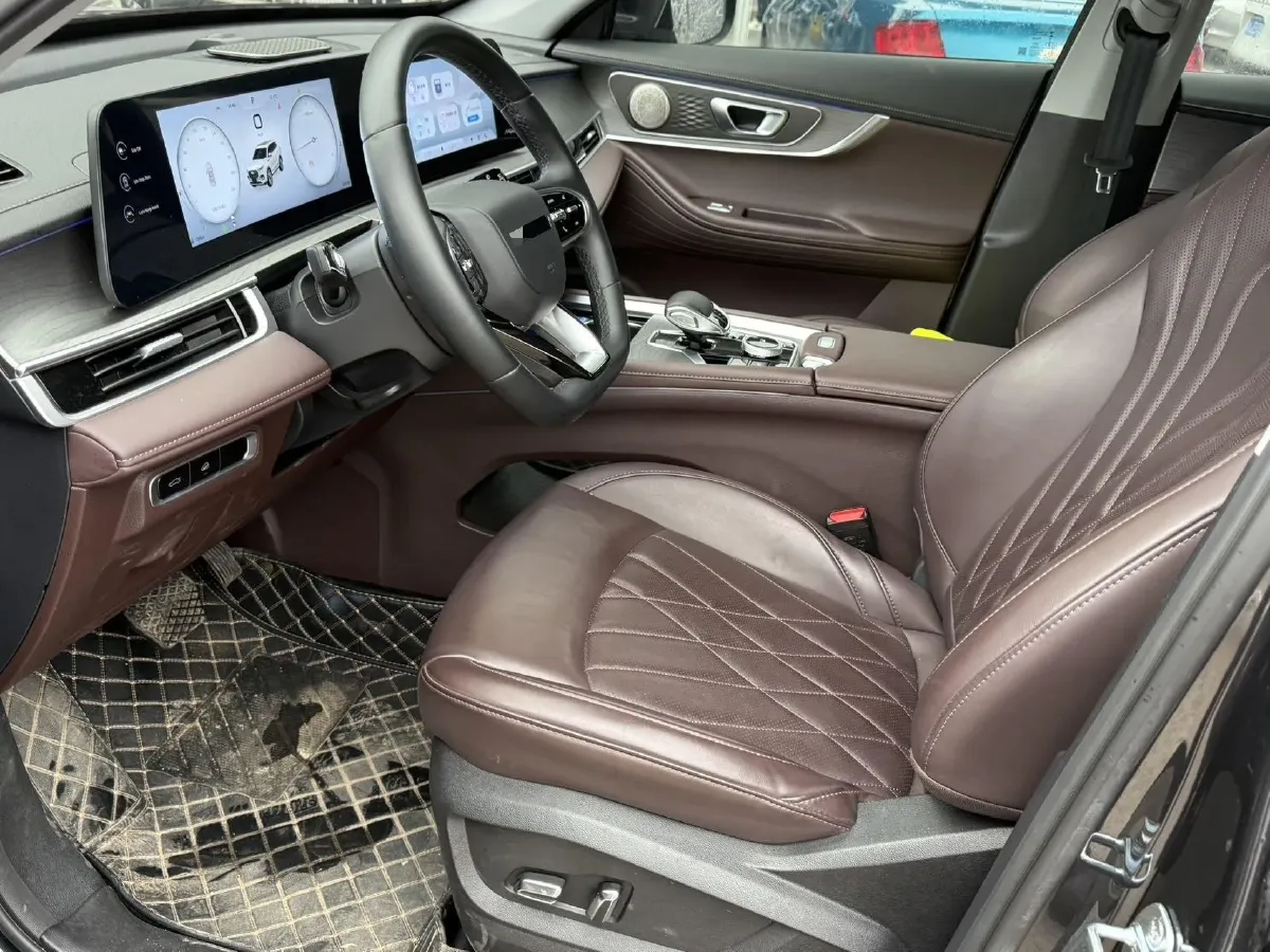 2024 Chery Tiggo 8 Plus 2.0T 254HP L4 7DCT,autocango,china used car exporter,china ev exporter,chinese used car exporter,chinese used ev exporter