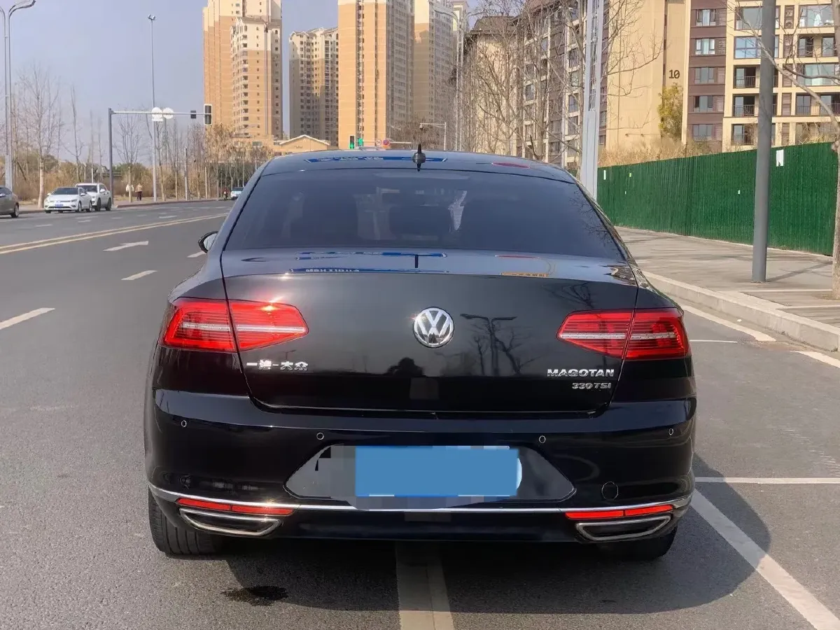2019 Volkswagen Magotan 2.0T 186HP L4 7DCT,autocango,china used car exporter,china ev exporter,chinese used car exporter,chinese used ev exporter