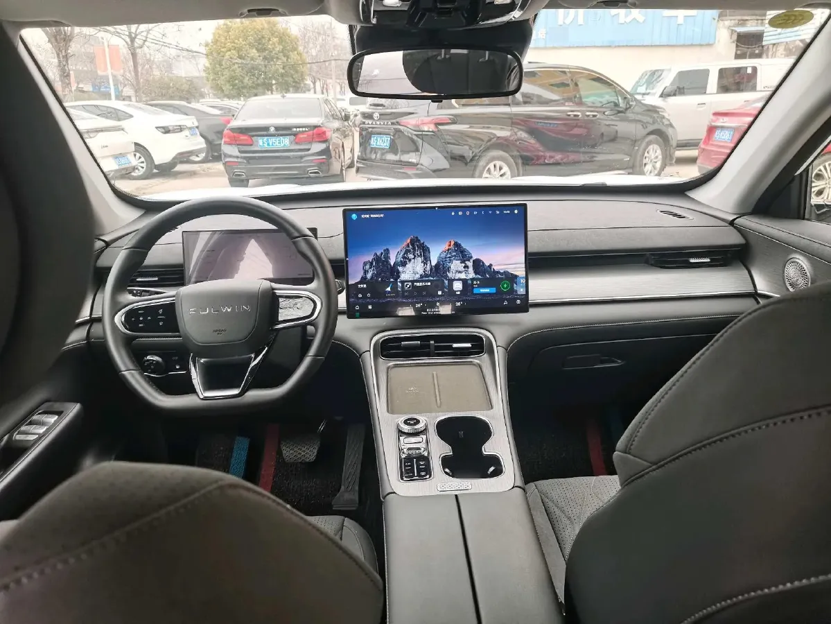 2025 Fulwin FulwinT8 1.5T 156HP L4 1DHT PHEV 18.67KWH,autocango,china used car exporter,china ev exporter,chinese used car exporter,chinese used ev exporter