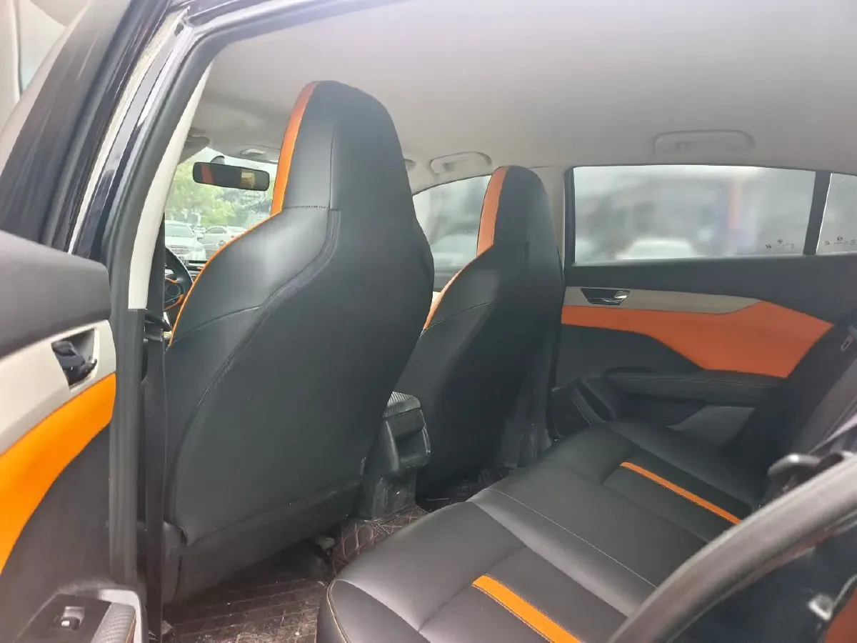 2023 DongFeng Aeolus YiXuan 1.5L 125HP L4 6DCT,autocango,china used car exporter,china ev exporter,chinese used car exporter,chinese used ev exporter