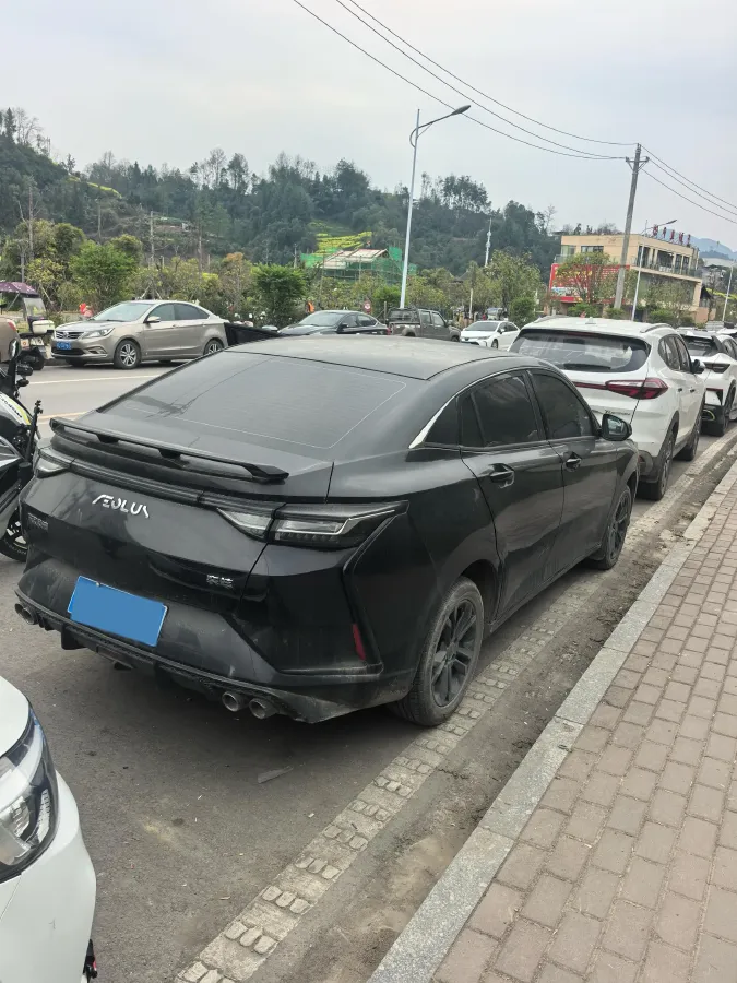 2023 DongFeng Aeolus YiXuan 1.5L 125HP L4 6DCT,autocango,china used car exporter,china ev exporter,chinese used car exporter,chinese used ev exporter