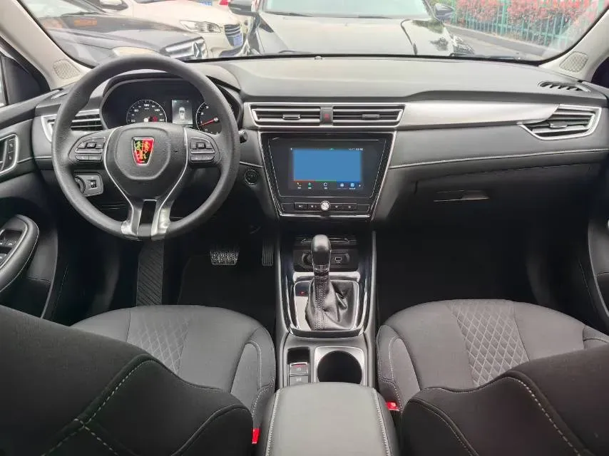 2020 Roewe i5 1.5L 120HP L4 CVT,autocango,china used car exporter,china ev exporter,chinese used car exporter,chinese used ev exporter