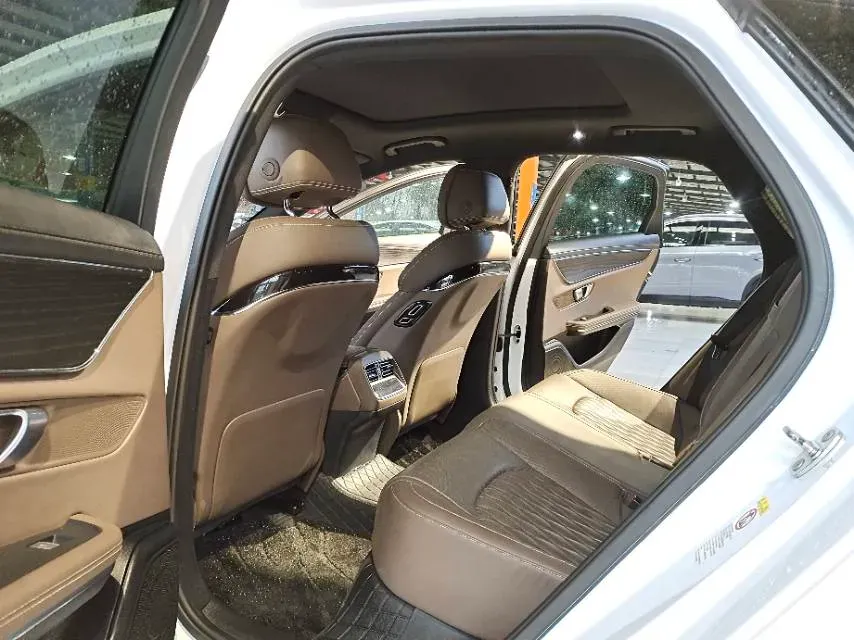 2020 WEY VV7 2.0T 227HP L4 7DCT PHEV,autocango,china used car exporter,china ev exporter,chinese used car exporter,chinese used ev exporter