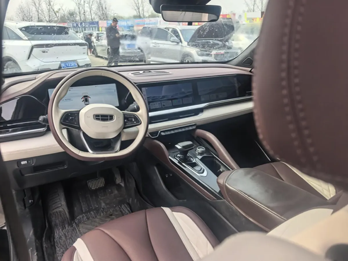 2021 Geely Monjaro 2.0T 218HP L4 7DCT,autocango,china used car exporter,china ev exporter,chinese used car exporter,chinese used ev exporter