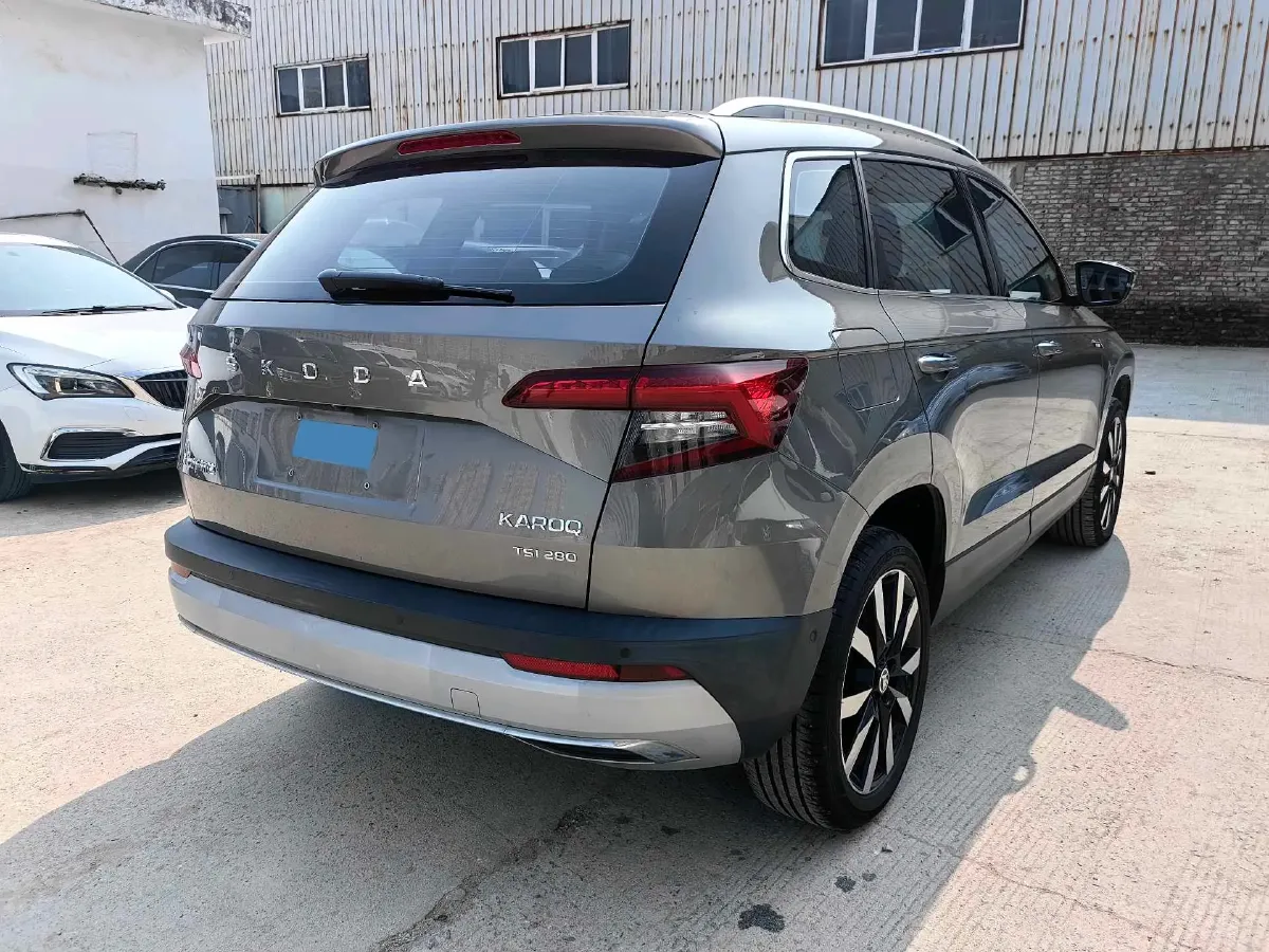 2020 Skoda Karoq 1.4T 150HP L4 7DCT,autocango,china used car exporter,china ev exporter,chinese used car exporter,chinese used ev exporter