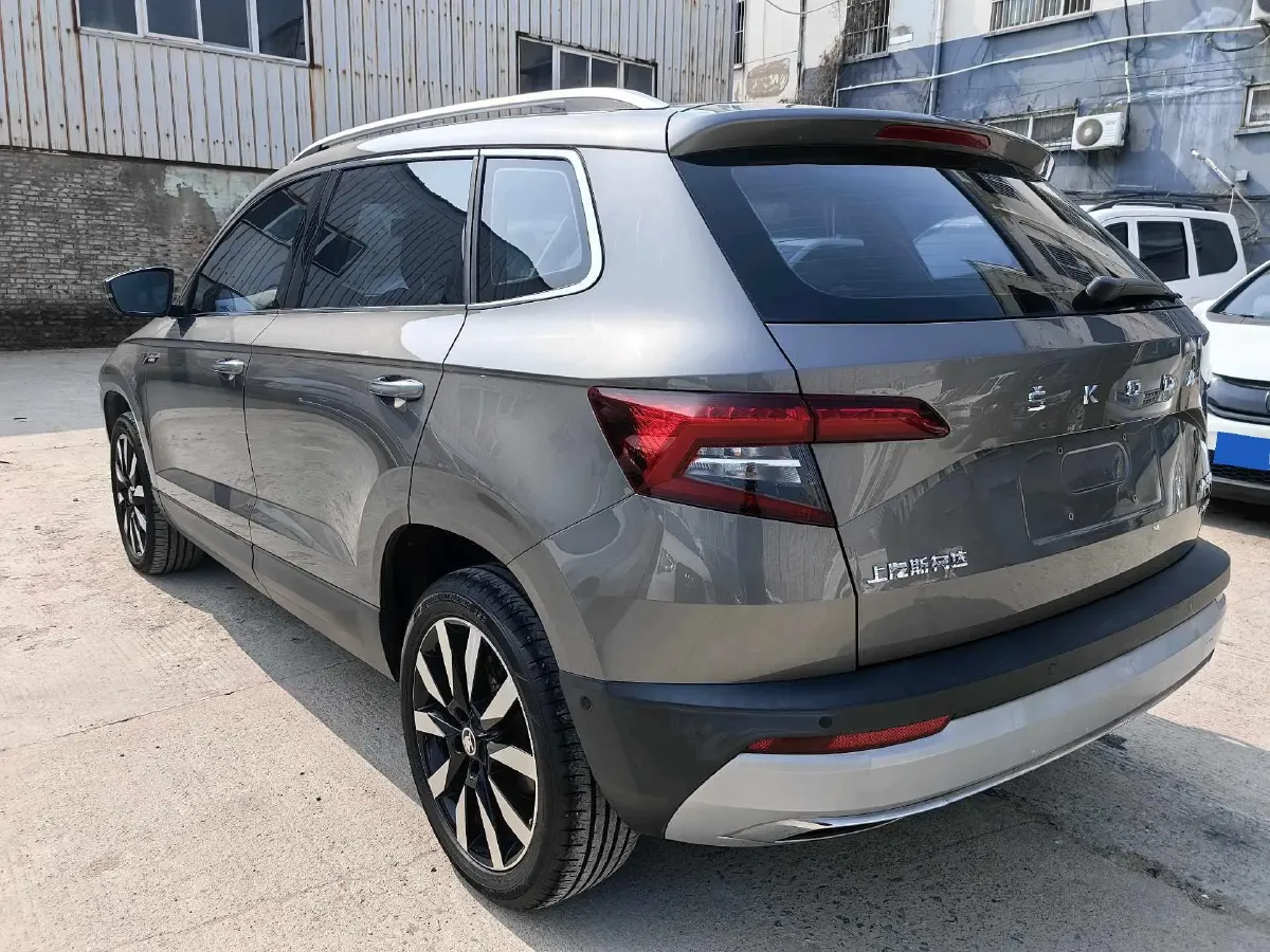 2020 Skoda Karoq 1.4T 150HP L4 7DCT,autocango,china used car exporter,china ev exporter,chinese used car exporter,chinese used ev exporter