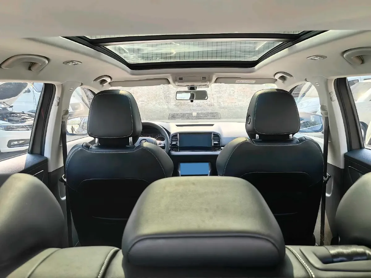 2020 Skoda Karoq 1.4T 150HP L4 7DCT,autocango,china used car exporter,china ev exporter,chinese used car exporter,chinese used ev exporter