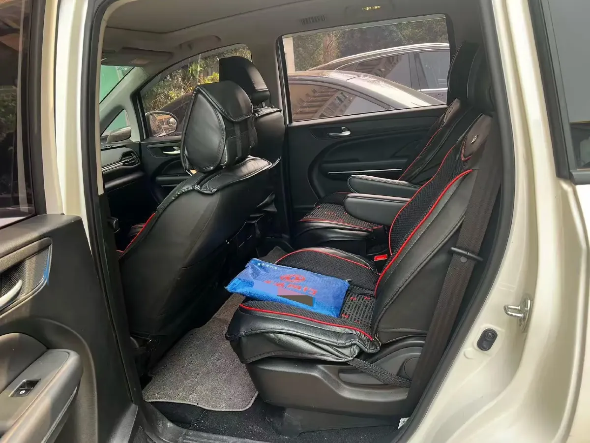 2021 GAC Trumpchi M6 1.5T 169HP L4 7DCT,autocango,china used car exporter,china ev exporter,chinese used car exporter,chinese used ev exporter