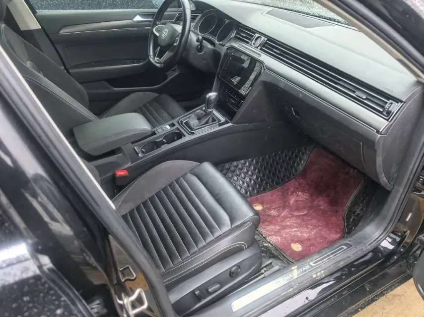 2020 Volkswagen Magotan 2.0T 186HP L4 7DCT,autocango,china used car exporter,china ev exporter,chinese used car exporter,chinese used ev exporter