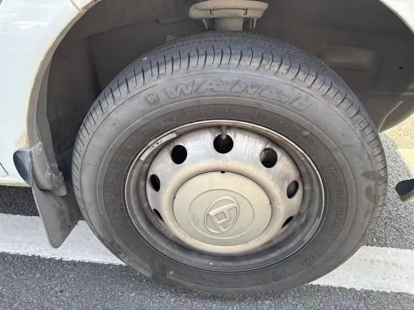 2025 MAXUS XinTu V80 2.0T 147HP L4 6MT,autocango,china used car exporter,china ev exporter,chinese used car exporter,chinese used ev exporter