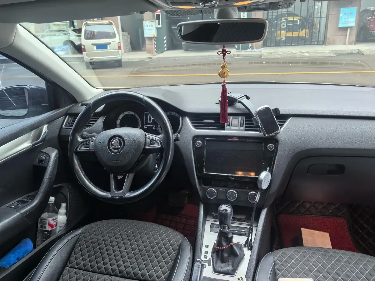 2018 Skoda Octavia 1.4T 150HP L4 7DCT,autocango,china used car exporter,china ev exporter,chinese used car exporter,chinese used ev exporter