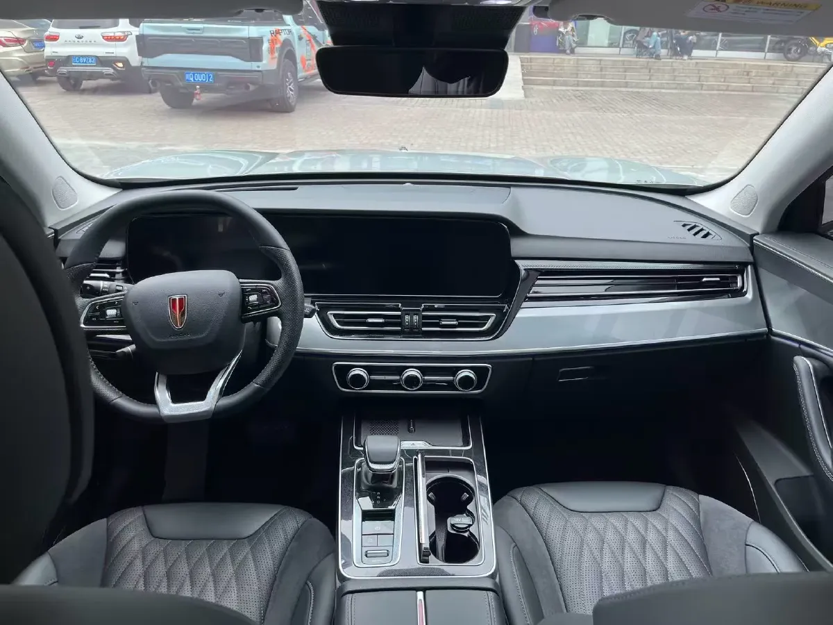 2023 HongQi HS5 2.0T 252HP L4 8AT,autocango,china used car exporter,china ev exporter,chinese used car exporter,chinese used ev exporter