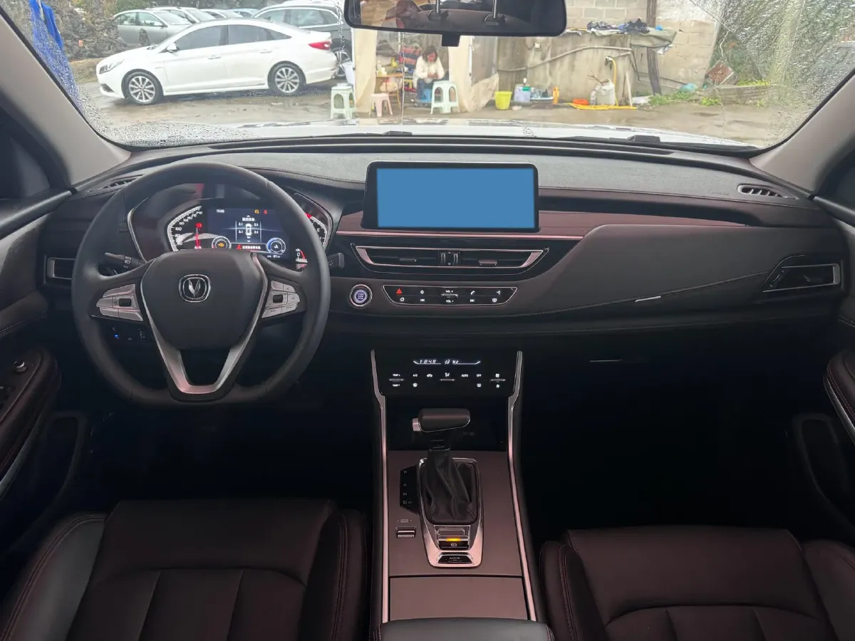 2022 ChangAn CS75 1.5T 180HP L4 7DCT,autocango,china used car exporter,china ev exporter,chinese used car exporter,chinese used ev exporter