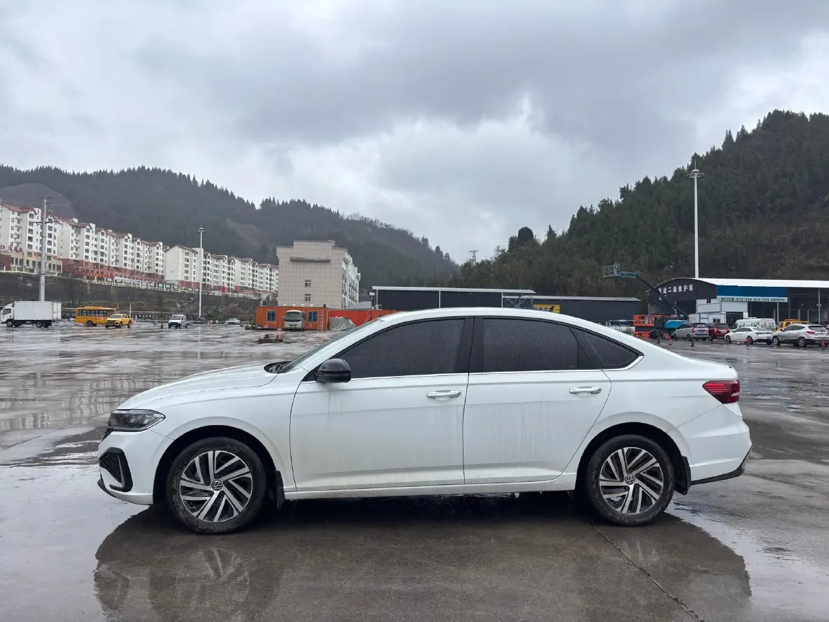 2024 Volkswagen Lavida 1.5T 160HP L4 7DCT,autocango,china used car exporter,china ev exporter,chinese used car exporter,chinese used ev exporter