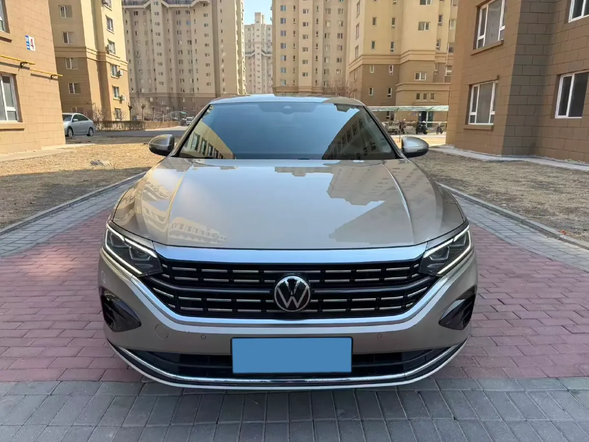 2021 Volkswagen Passat 2.0T 186HP L4 7DCT,autocango,china used car exporter,china ev exporter,chinese used car exporter,chinese used ev exporter