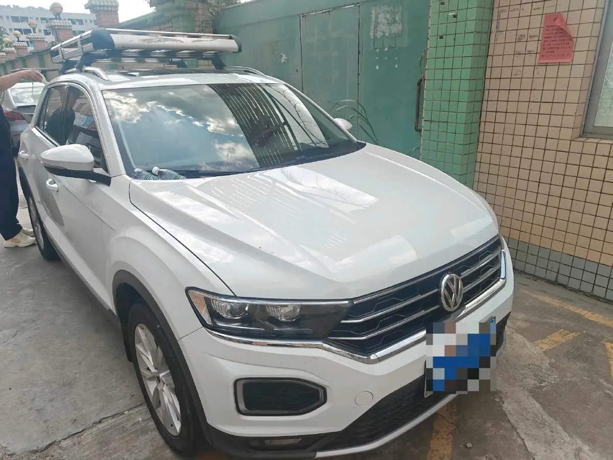 2020 Volkswagen T-Roc 1.4T 131HP L4 7DCT,autocango,china used car exporter,china ev exporter,chinese used car exporter,chinese used ev exporter
