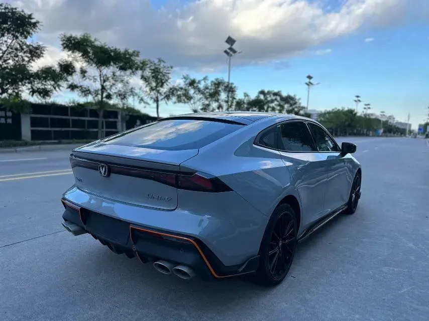 2022 ChangAn UNI-V 1.5T 188HP L4 7DCT,autocango,china used car exporter,china ev exporter,chinese used car exporter,chinese used ev exporter