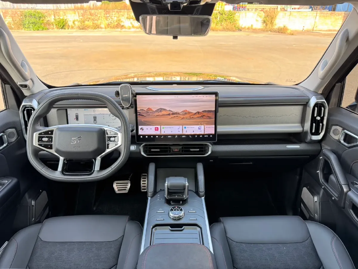 2025 Jetour Traveller 2.0T 254HP L4 7DCT,autocango,china used car exporter,china ev exporter,chinese used car exporter,chinese used ev exporter