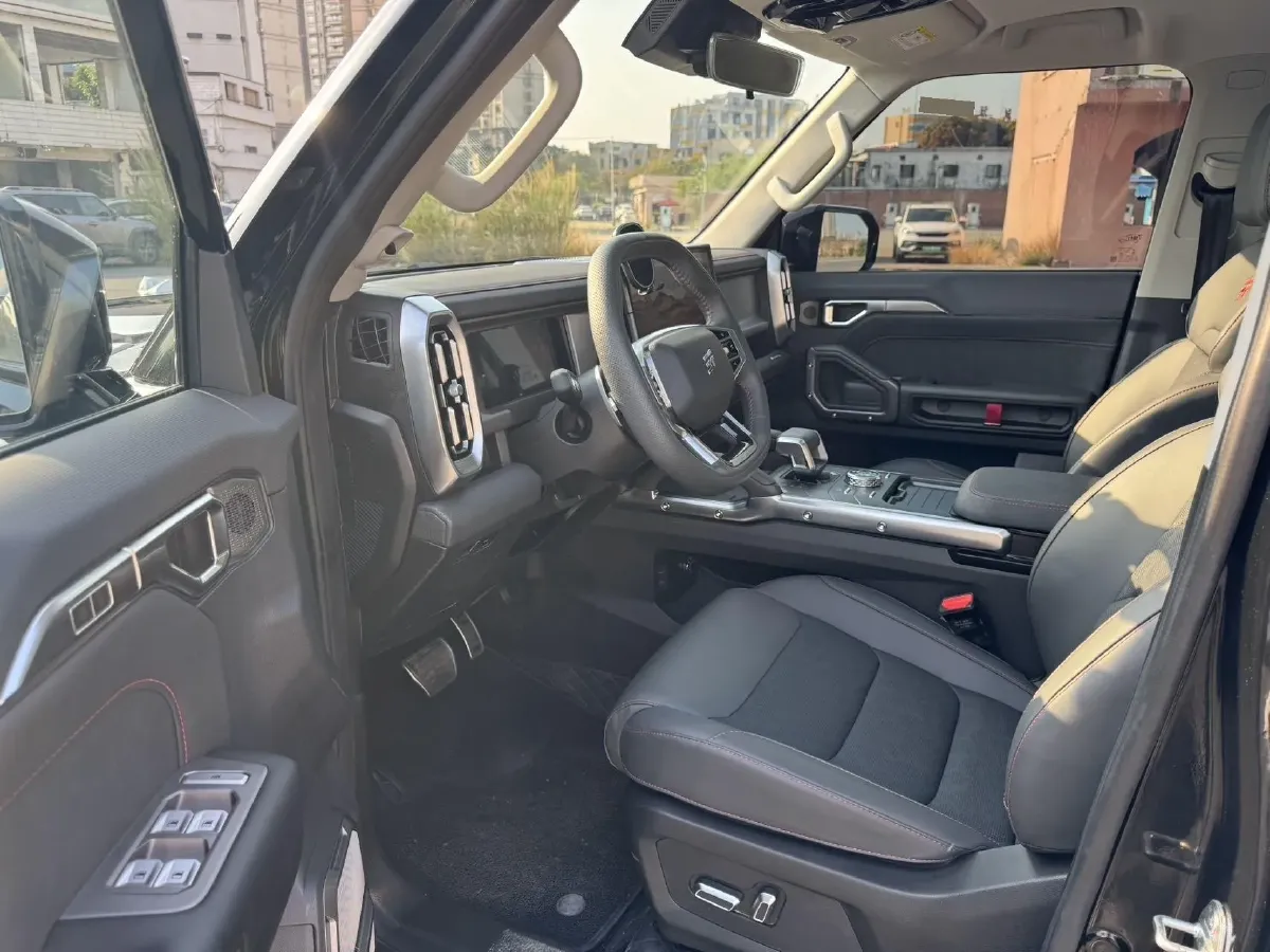 2025 Jetour Traveller 2.0T 254HP L4 7DCT,autocango,china used car exporter,china ev exporter,chinese used car exporter,chinese used ev exporter