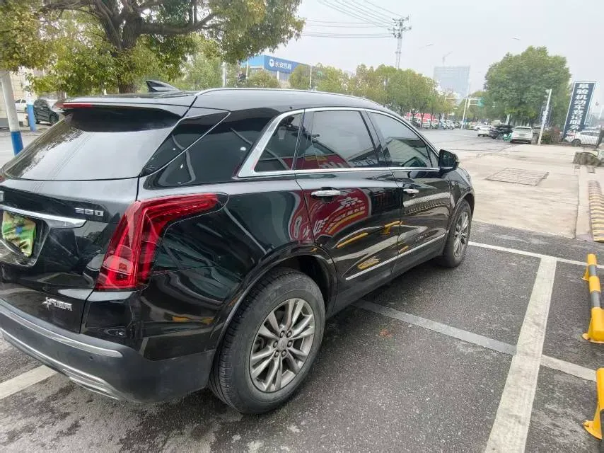 2021 Cadillac XT5 2.0T 237HP L4 9AT,autocango,china used car exporter,china ev exporter,chinese used car exporter,chinese used ev exporter
