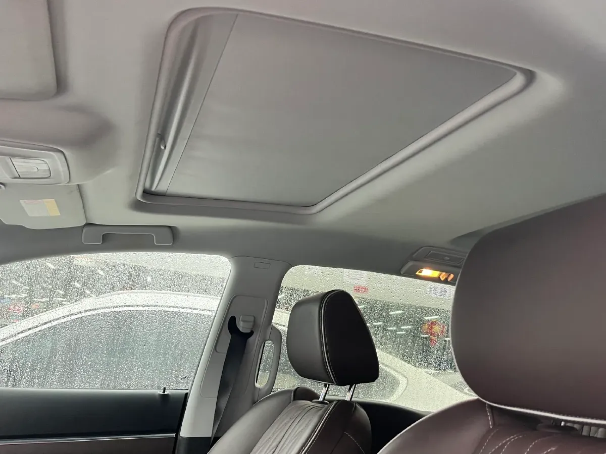 2022 Buick GL8 2.0T 237HP L4 9AT,autocango,china used car exporter,china ev exporter,chinese used car exporter,chinese used ev exporter