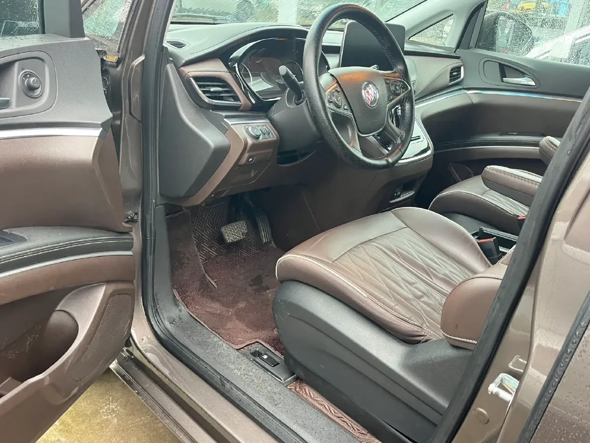 2022 Buick GL8 2.0T 237HP L4 9AT,autocango,china used car exporter,china ev exporter,chinese used car exporter,chinese used ev exporter