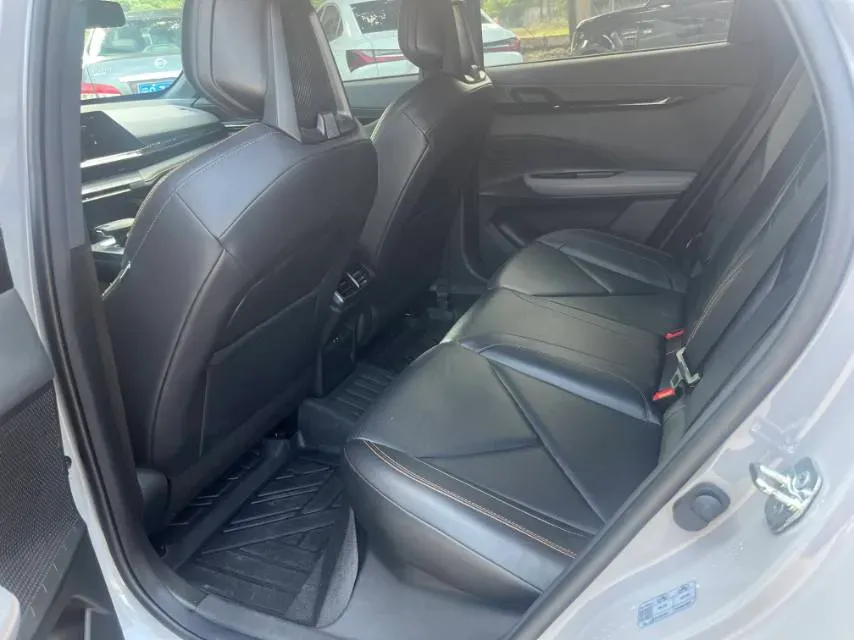 2022 ChangAn UNI-V 1.5T 188HP L4 7DCT,autocango,china used car exporter,china ev exporter,chinese used car exporter,chinese used ev exporter