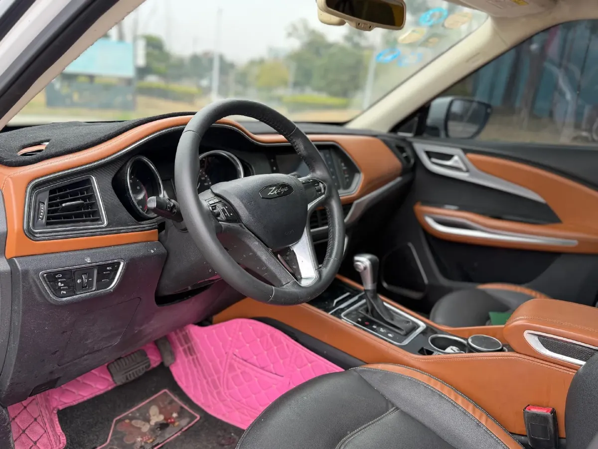 2017 Zotye T300 1.5T 144HP L4 CVT,autocango,china used car exporter,china ev exporter,chinese used car exporter,chinese used ev exporter