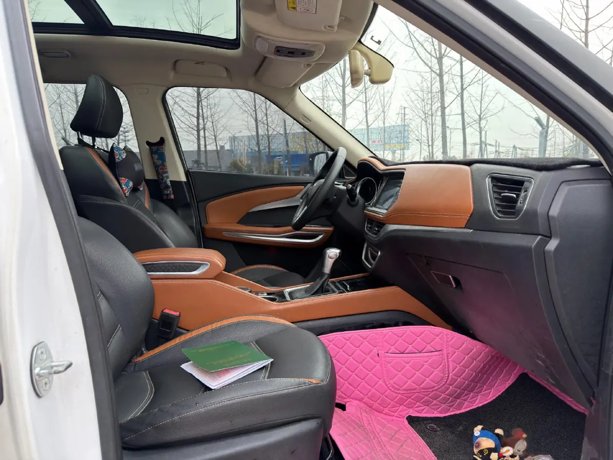 2017 Zotye T300 1.5T 144HP L4 CVT,autocango,china used car exporter,china ev exporter,chinese used car exporter,chinese used ev exporter