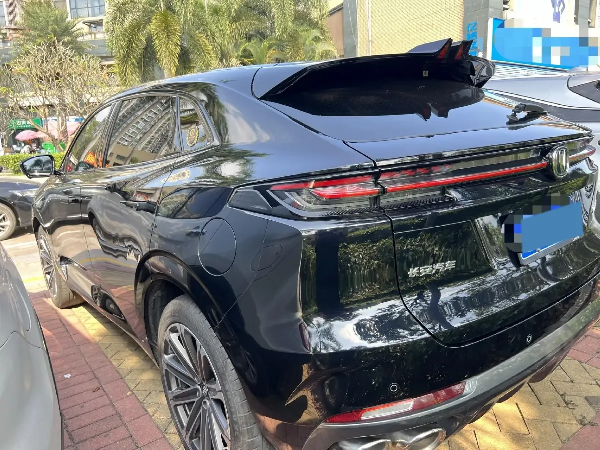 2021 ChangAn UNI-K 2.0T 233HP L4 8AT,autocango,china used car exporter,china ev exporter,chinese used car exporter,chinese used ev exporter